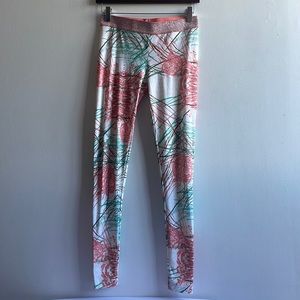 Apple Bottoms Leggings Medium